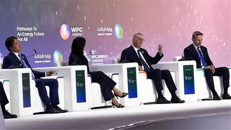 وزير البترول: مصر تضع تأمين إمدادات الطاقة في مقدمة أولوياتها وتعمل على جذب الاستثمار اللازم لزيادة الإنتاج المحلي