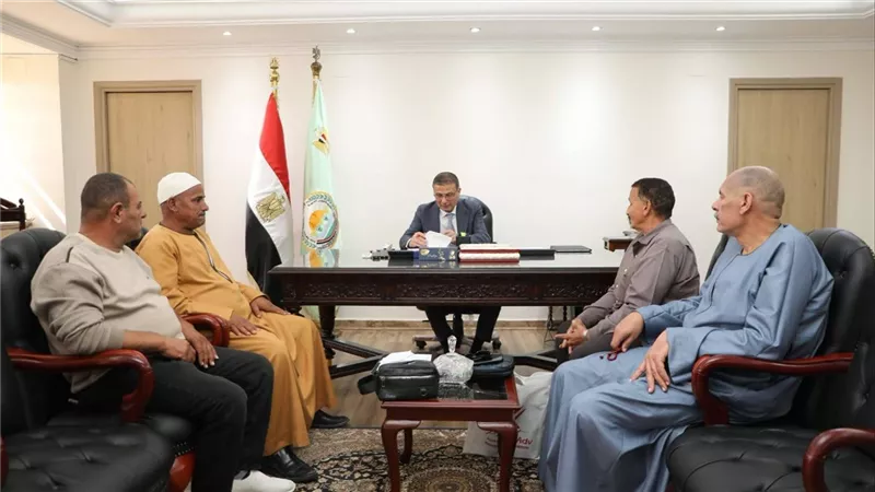 وزير الزراعة يلتقي ممثلي بعض الفلاحين بالبحيرة لمناقشة سبل تطوير الخدمات