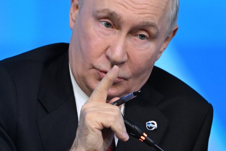 US and Russia negotiating oil deal worth billions