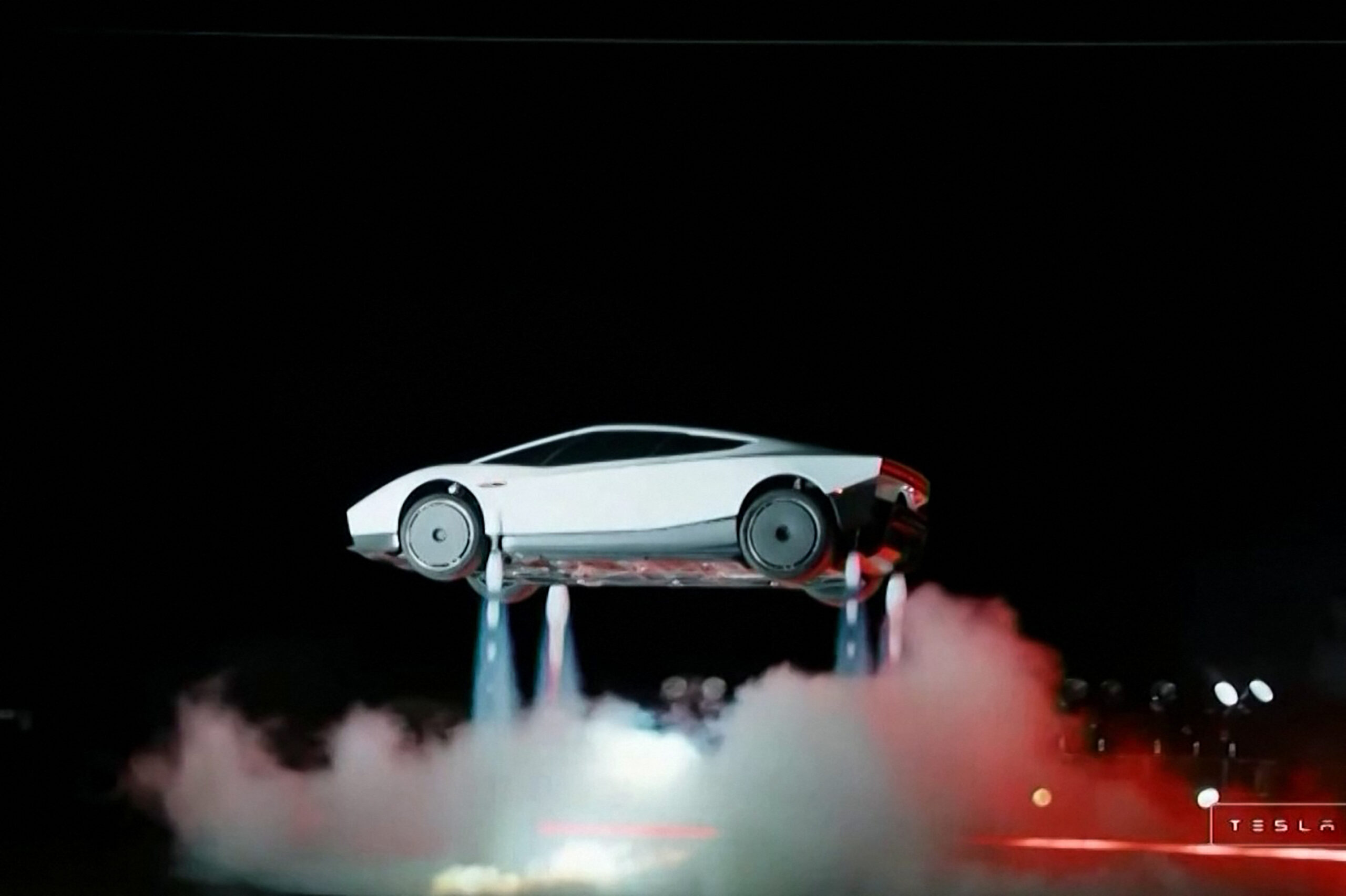 Tesla’s flying car stuns the world — but Its stock plunges over 5%