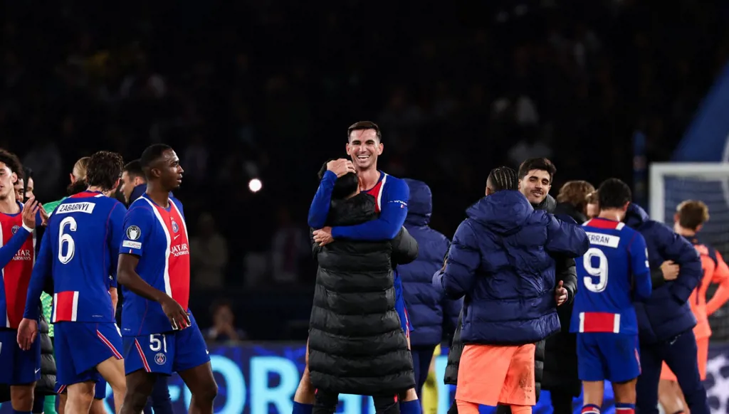 الفوضى تؤجل مباراة باريس سان جيرمان وليون في الدوري الفرنسي
