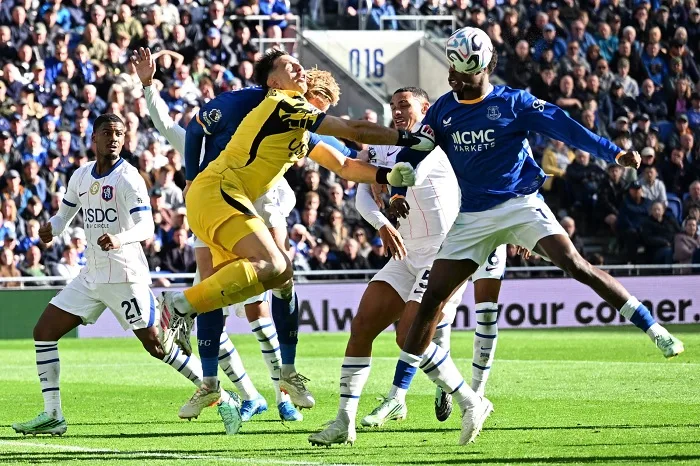 EPL: Neto brace sends Chelsea past Everton