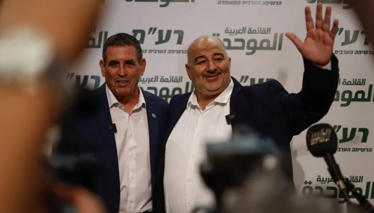 العرب قد يحسمون الانتخابات… لماذا ترفضهم المعارضة الإسرائيلية؟