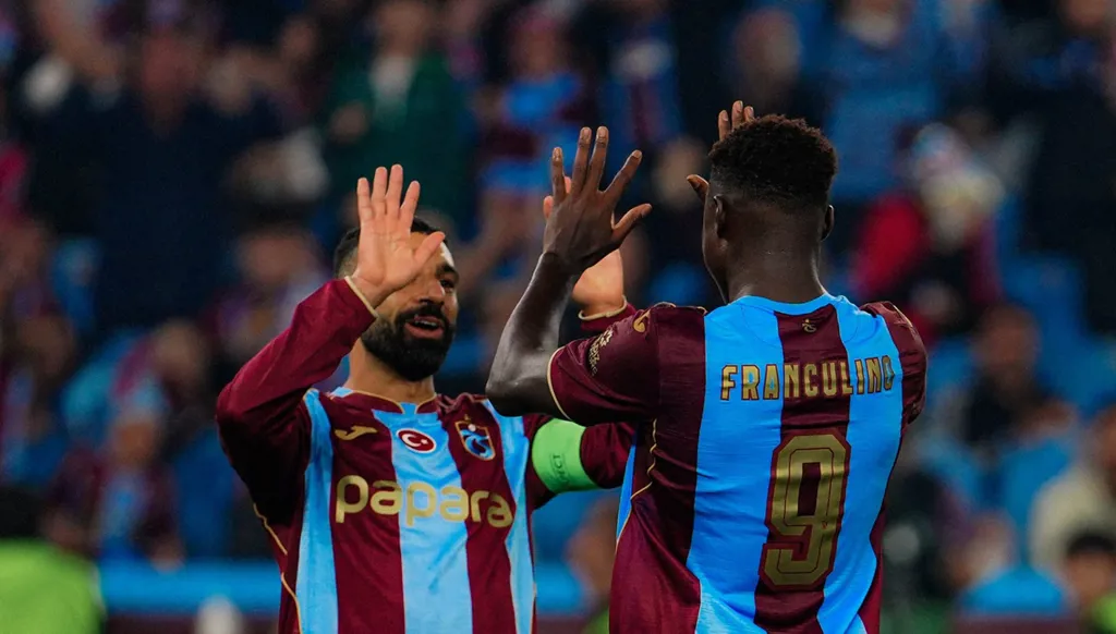 محمد صلاح يقود طرابزون سبور للفوز على هارتس في دوري المؤتمر الأوروبي (فيديو)