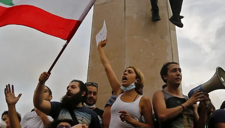أموال المودعين إلى أين ؟