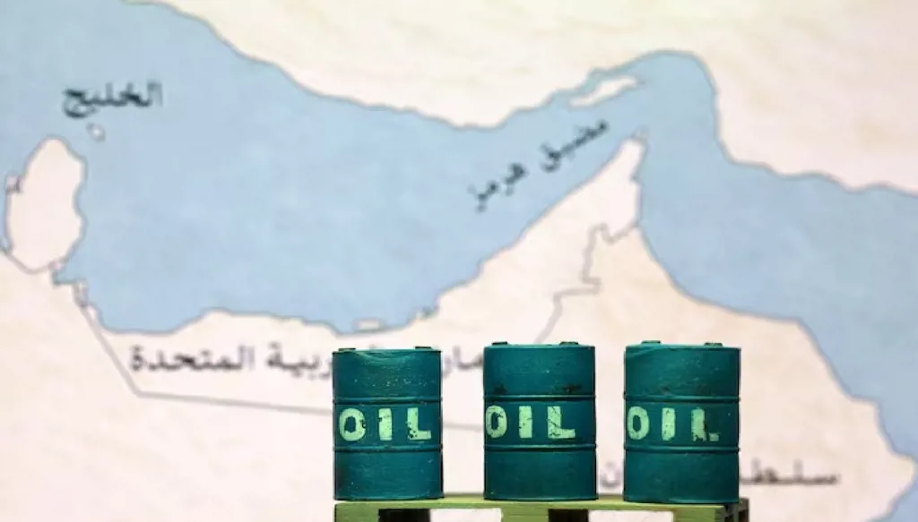 صعود النفط مع وقف الصين تصدير الوقود وتعزيزات عسكرية أميركية