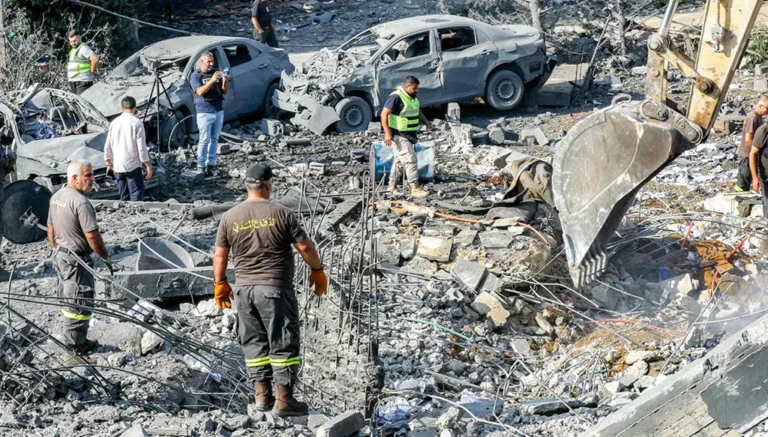 ما السبيل لحل الأزمة في لبنان؟ “القوات”: سحب السلاح… “حزب الله”: وقف الاعتداءات