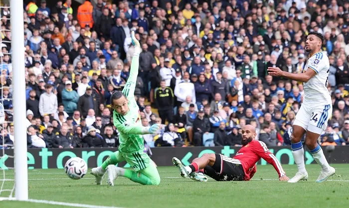 EPL: Leeds rally to deny Man Utd