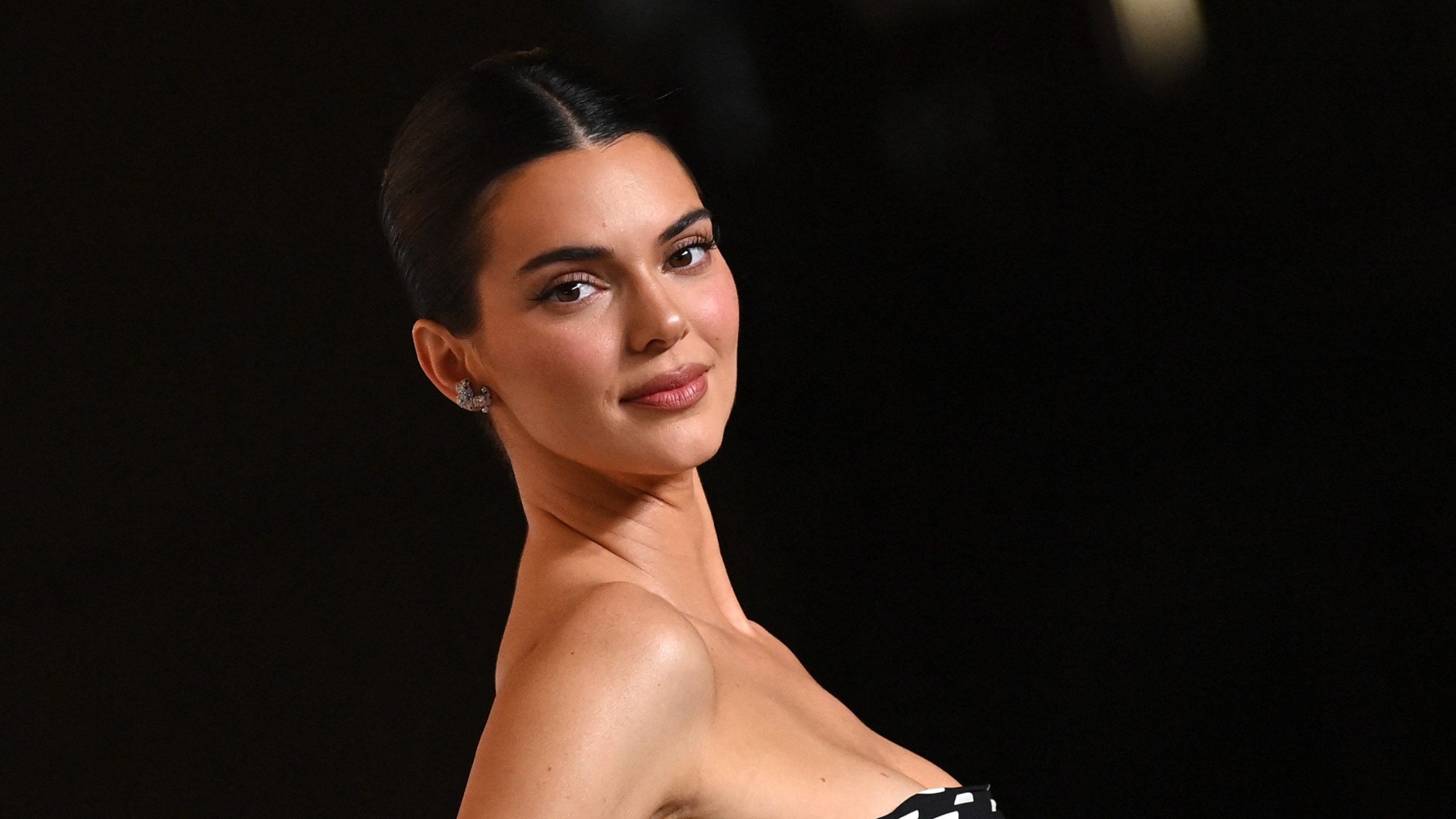 Kendall Jenner nude beach photos spark online debate and massive buzz