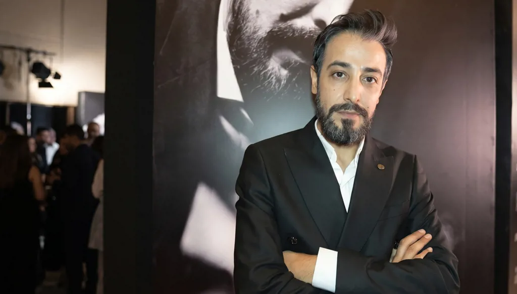 آري جان يكشف أسرار الأغاني الكرديّة والتّعاون مع تيم حسن