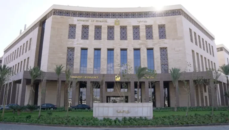 القطاع الخاص يقود استثمارات مصر… هل تتحول زيادة حصته إلى صادرات ووظائف؟