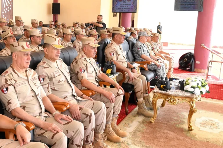 Egyptian defence minister oversees live-fire army exercise