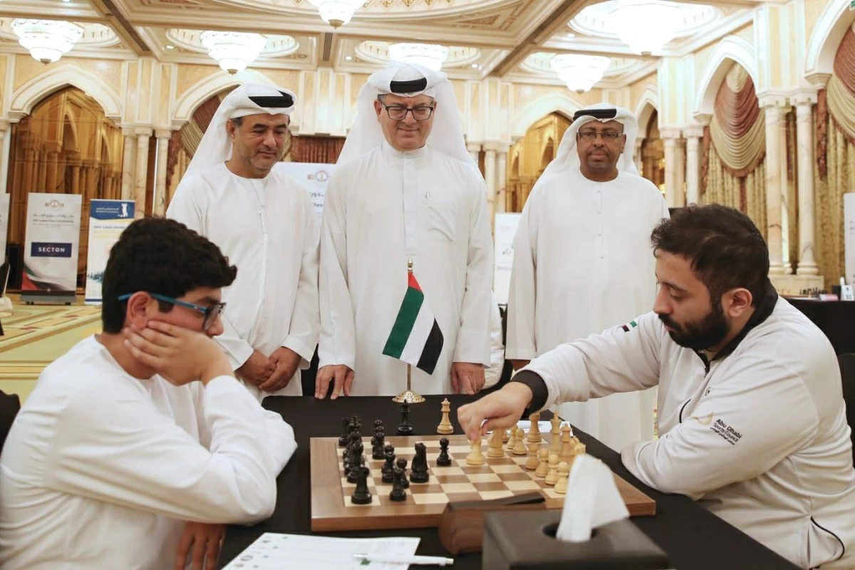 تعادل أبوظبي والشارقة وفوز العين على دبي في دوري الشطرنج