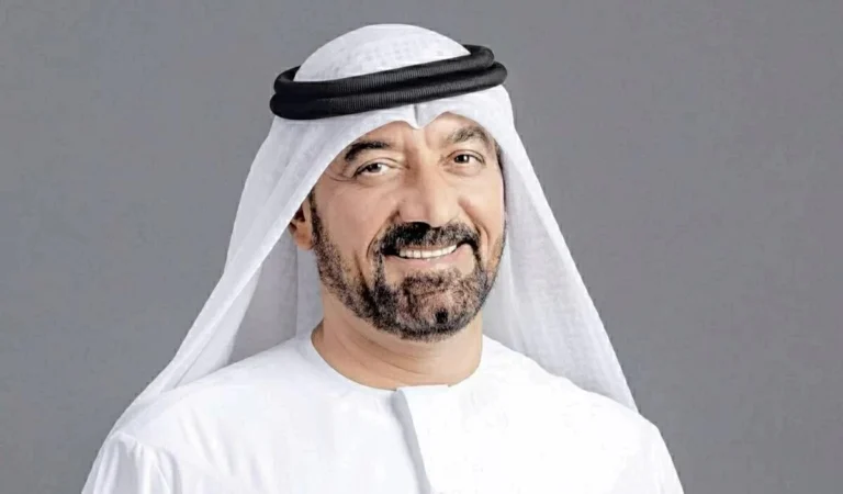 أحمد بن سعيد بعد تكريمه بجائزة دبي الأفعال: ثقة قيادتنا ودعمها مهّدا الطريق لإنجازاتنا