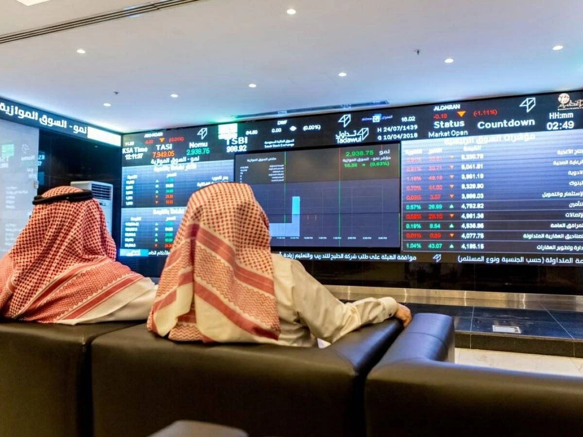 الأسهم الخليجية تتباين.. والمؤشران السعودي والمصري يرتدان بقوة