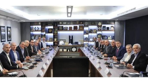 شقير والنفي يبحثان تطوير مرفأ بيروت وتعزيز دوره في الاقتصاد الوطني