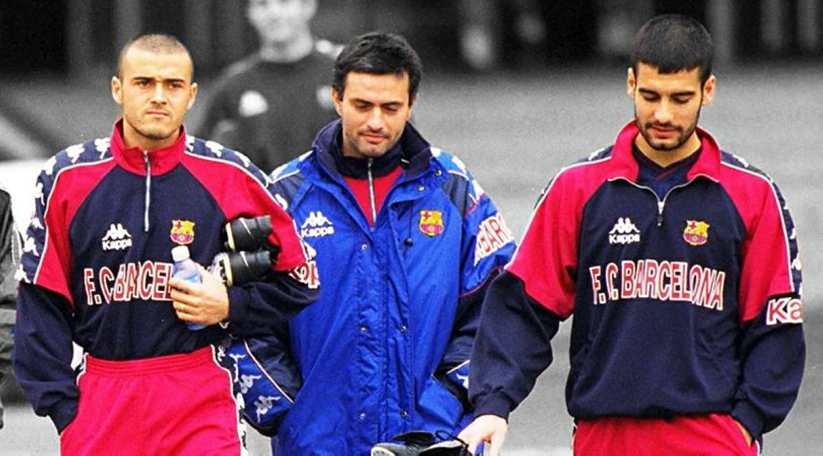 كيف تحول مورينيو من عاشق لبرشلونة إلى العدو رقم واحد؟