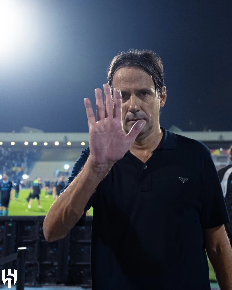 الهلال يزيح القادسية من الصدارة ويقدم هدية للنصر