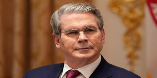 وزير الخزانة الأمريكي: سهلنا عبور أكثر من مليار برميل نفط عبر مضيق هرمز