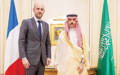 دعم سعودي – فرنسي للجهود الدبلوماسية لحلول مستدامة للأزمات الإقليمية الراهنة