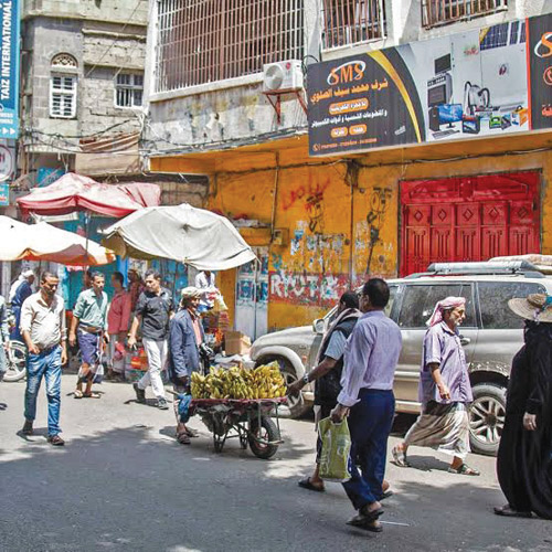 الاتحاد الأوروبي يطالب بفك حصار تعز.. ويحذر الحوثيين