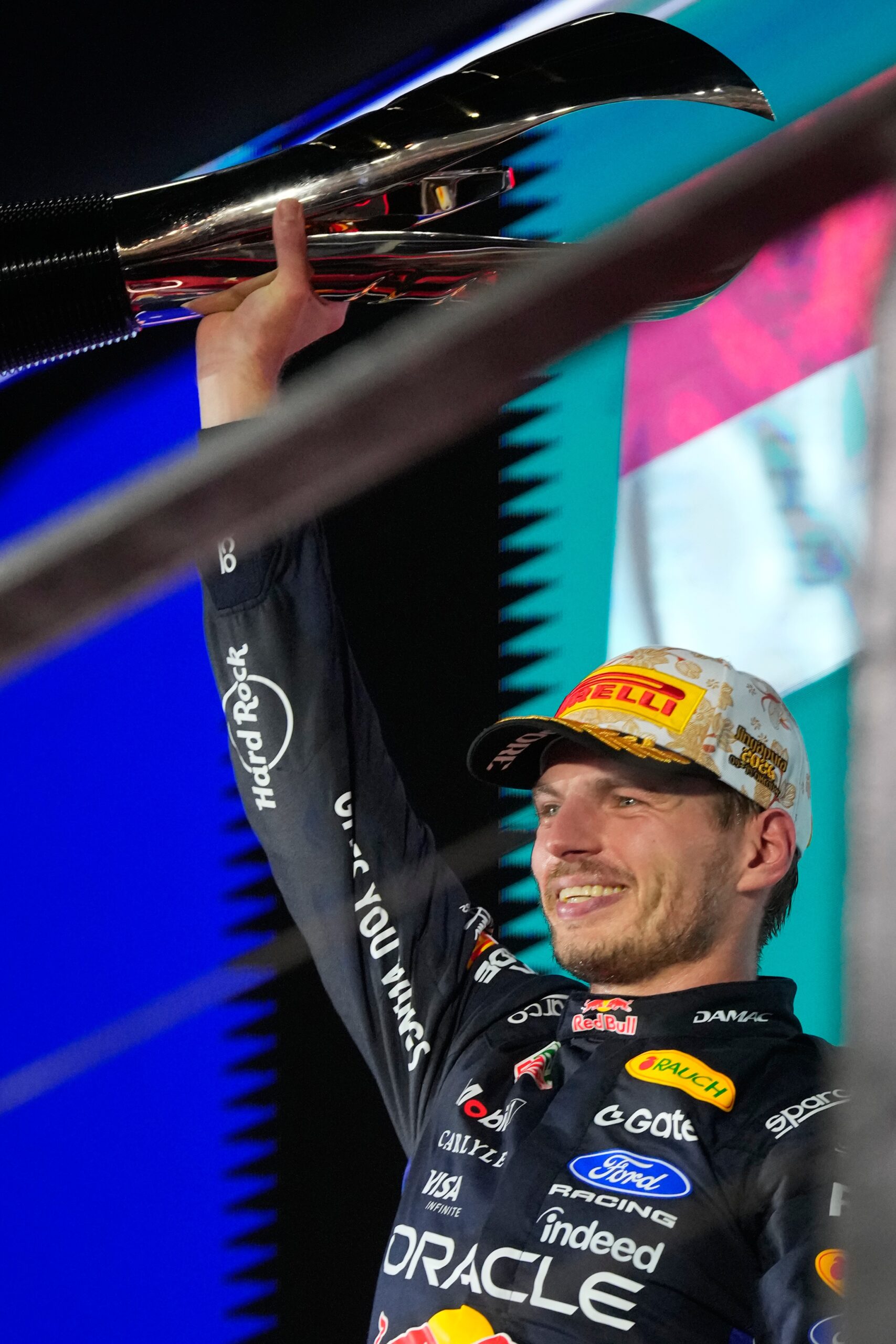 Verstappen bids to delay Antonelli’s F1 coronation in US