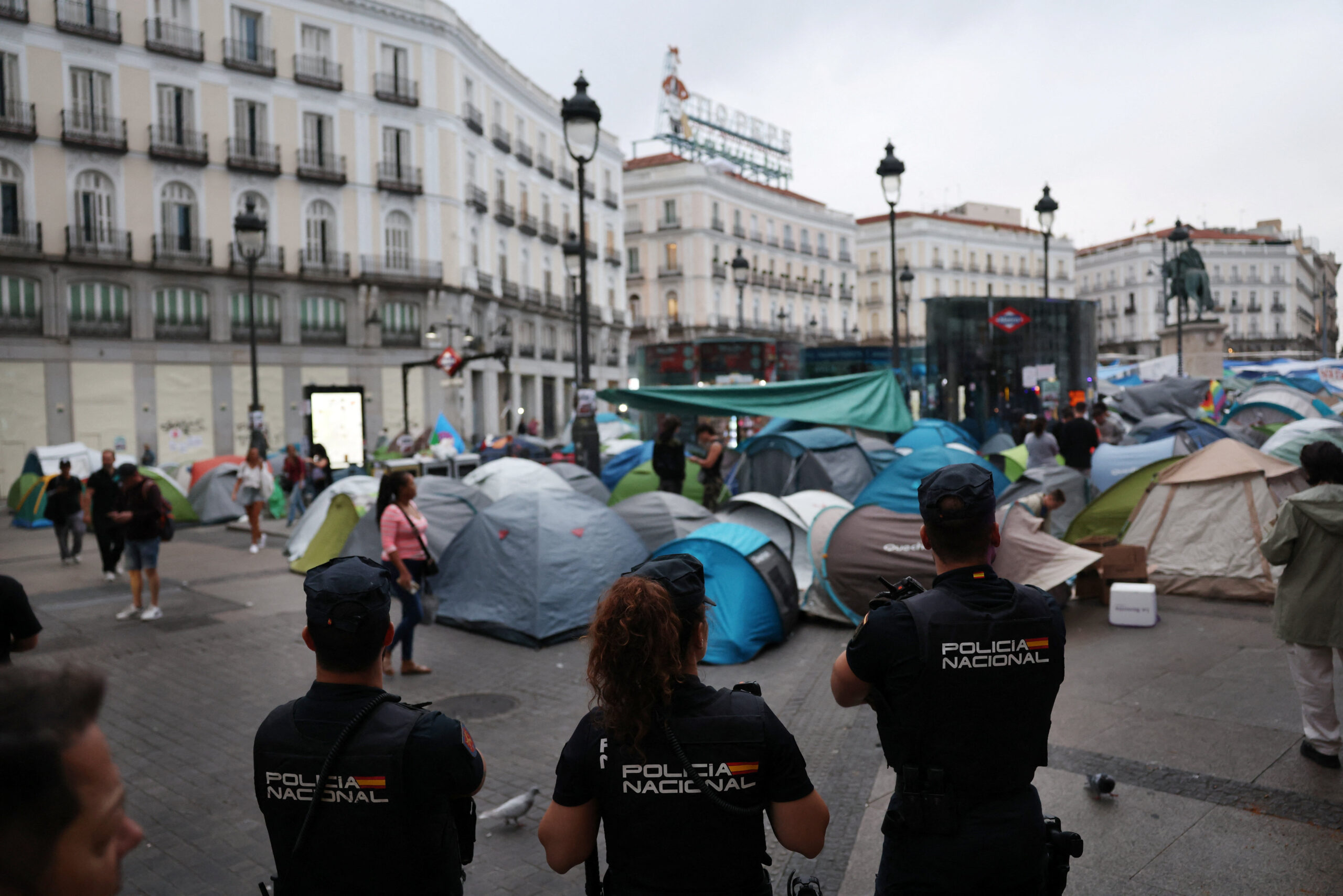 Spain approves housing decrees that triggered snap election