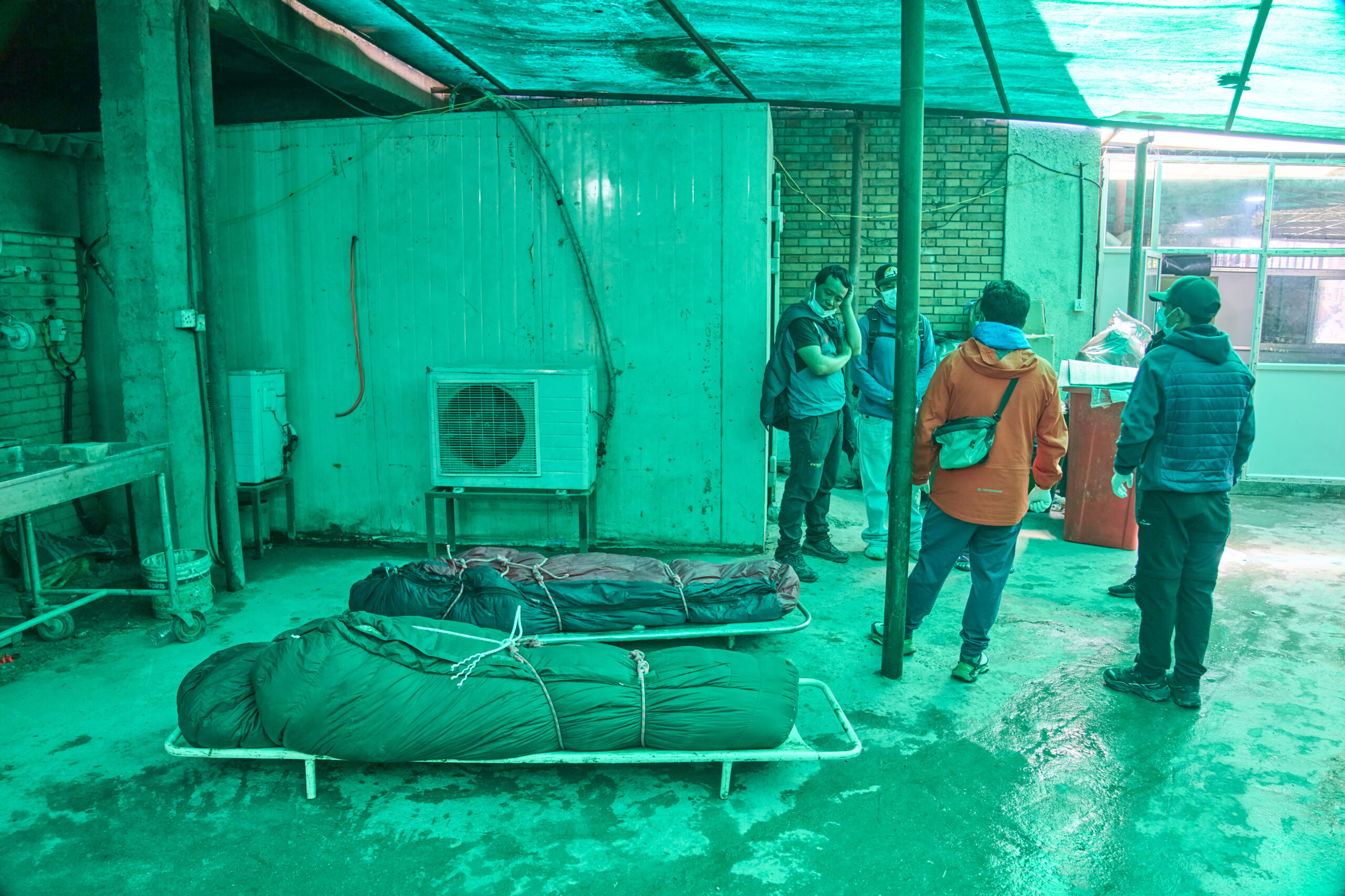 Avalanche kills 15 Nepali workers preparing Himalayan mountain camp for climbers
