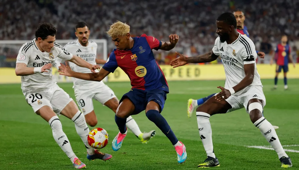 5 أمور يجب معرفتها عن كلاسيكو برشلونة وريال مدريد في الدوري الإسباني