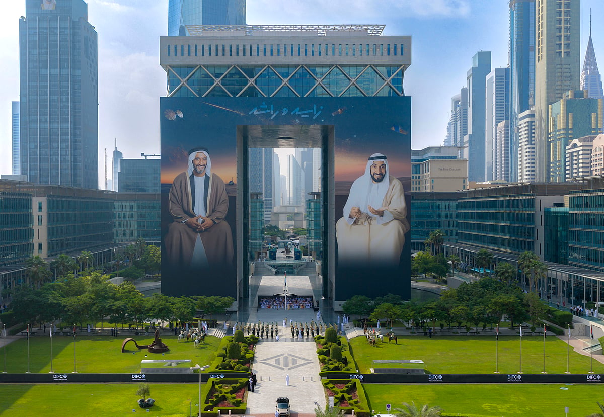 UAE President honours flydubai crew with First Class Order of Zayed II