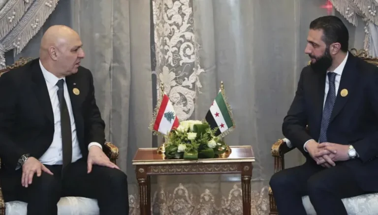 لماذا الانقسام والحذر في العلاقة بين لبنان وسوريا؟