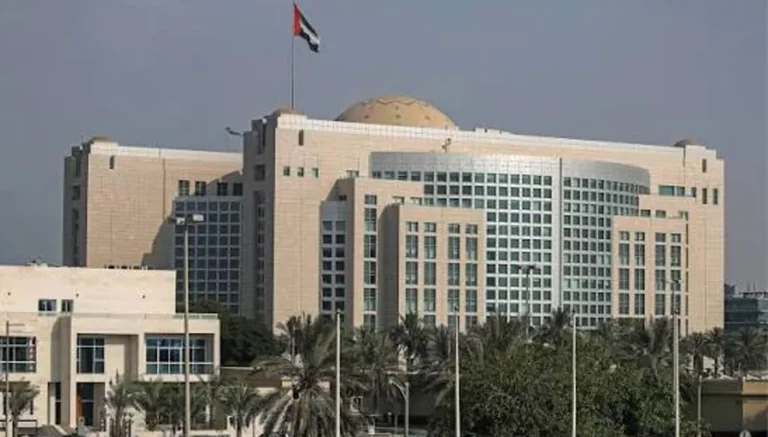 الإمارات تتضامن مع كينيا وتعزّي في ضحايا حادث تصادم