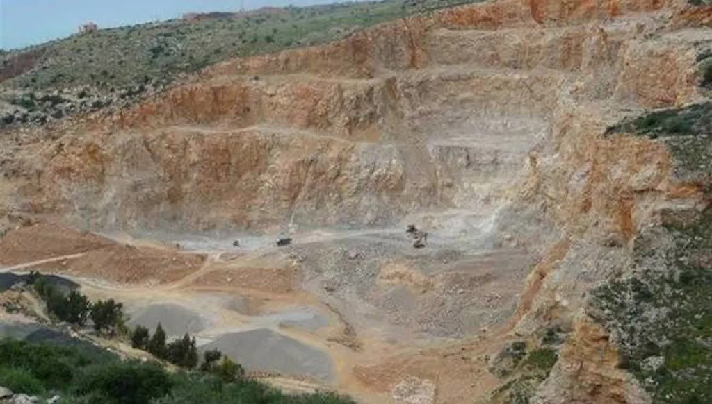 المقالع المهجورة في لبنان: جروح في الجبال ومعركة لاستعادة التربة