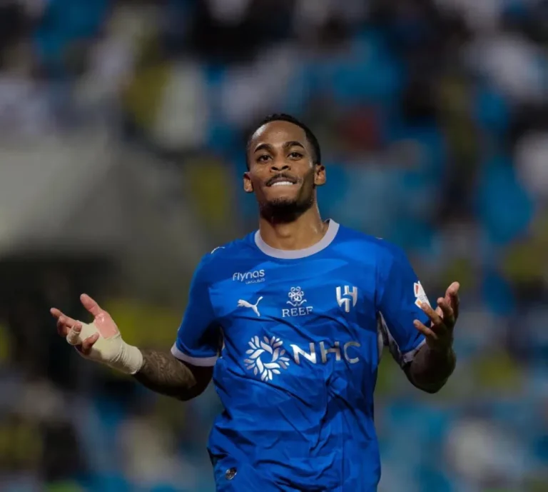 الانضباط الآسيوية توقف سومرفيل 3 مباريات وتغرّمه 2000 دولار.. والهلال يفقده أمام السد والشمال وشباب الأهلي