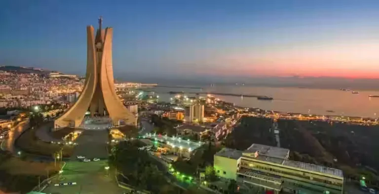السعودية ضيف شرف «سيلا 29» بالجزائر.. 1567 ناشراً من 51 دولة يحتفون بالثقافة