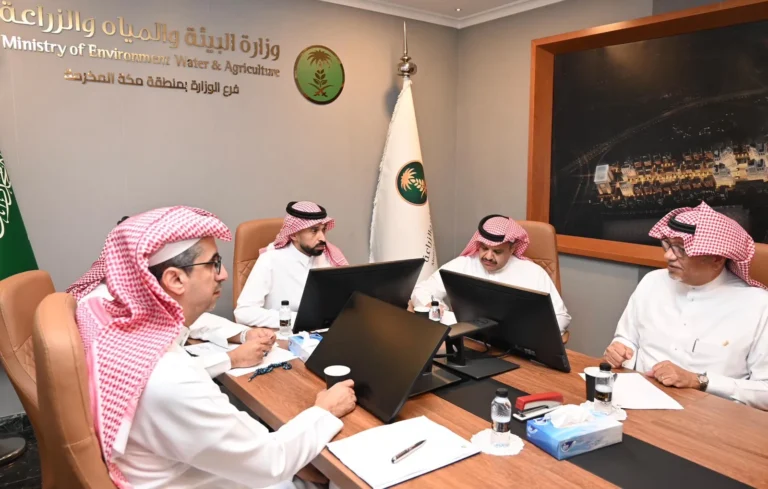 «بيئة مكة» تعقد اجتماعاً تنسيقياً مع جمعية المشاريع البيئية التعاونية بجدة