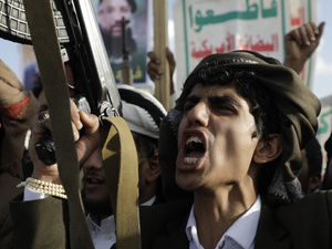 Houthis warn Saudi airspace dangerous for civilian flights